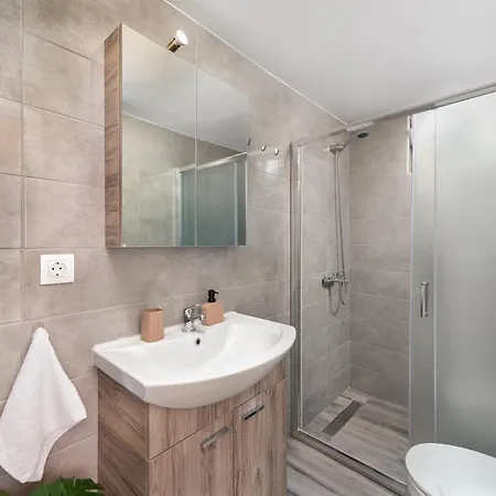 M&k Traditional House Сasa de vacaciones