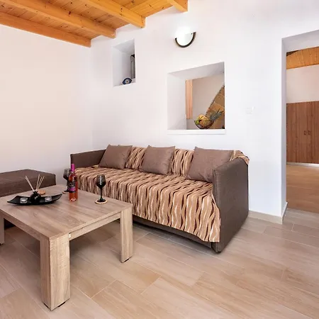 M&k Traditional House Semesterbostad Theológos