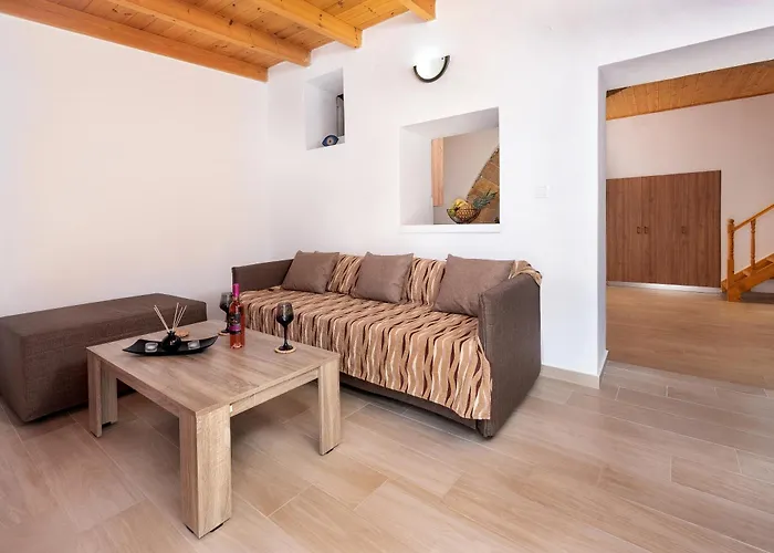 M&k Traditional House Tatil Evi Theológos